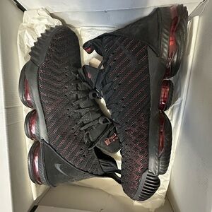 LeBron 15 EP fresh bread